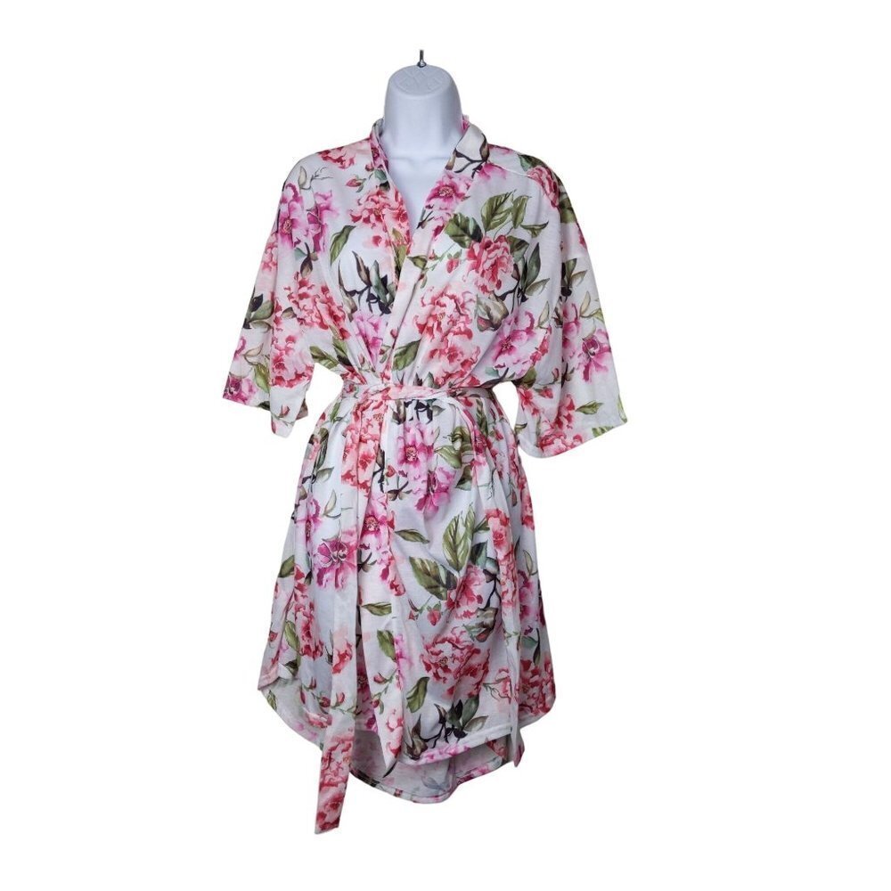 Show me your Mumu Women's Pink & White floral robe w/ belt  size 0/S